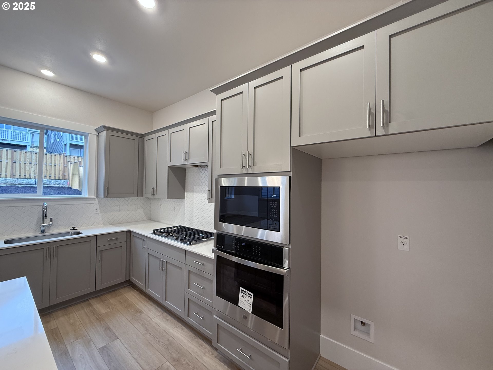 10835 SW Monashee