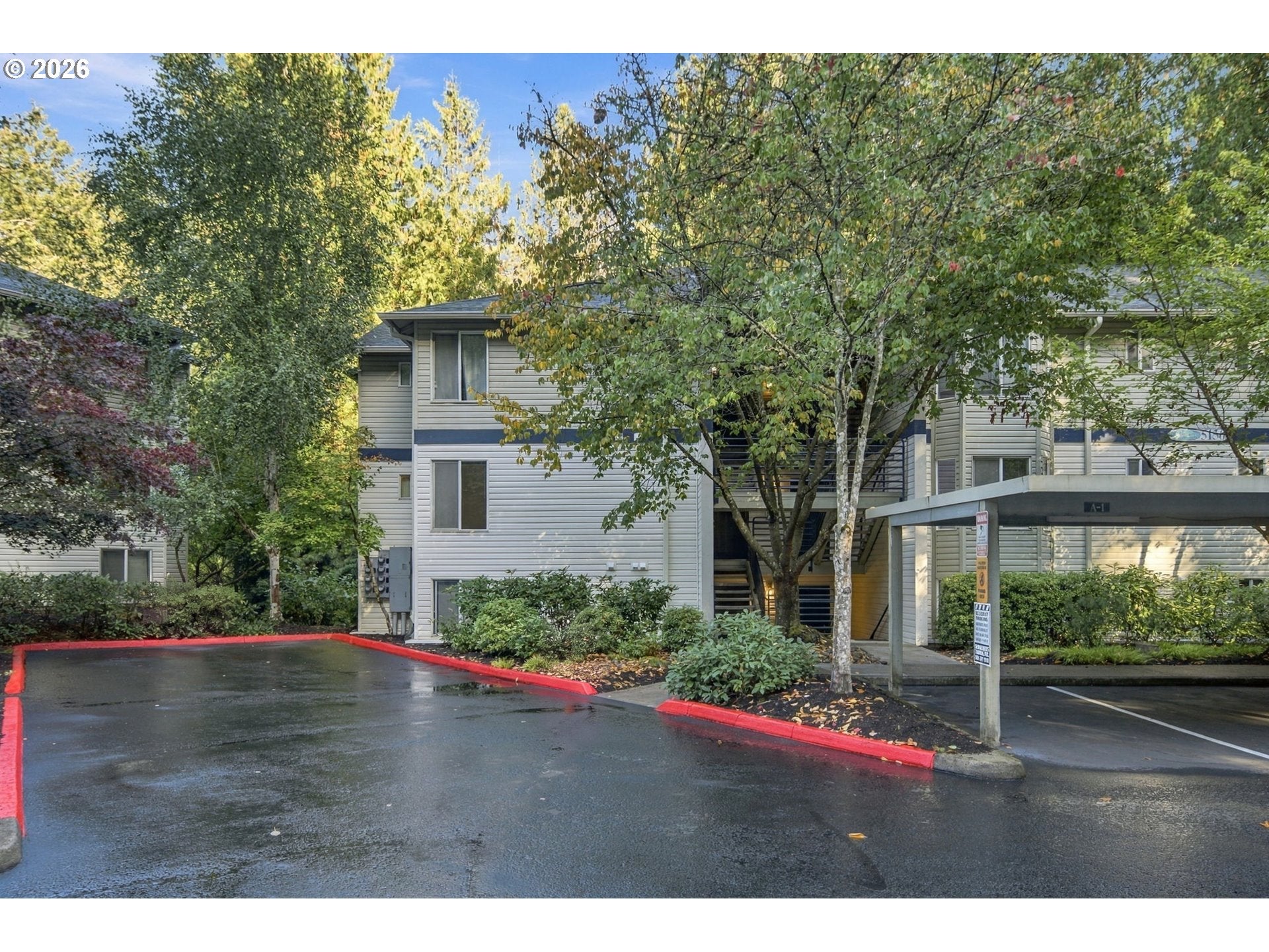 5156 SW MULTNOMAH BLVD E