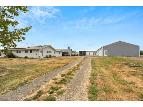 A home in Yamhill