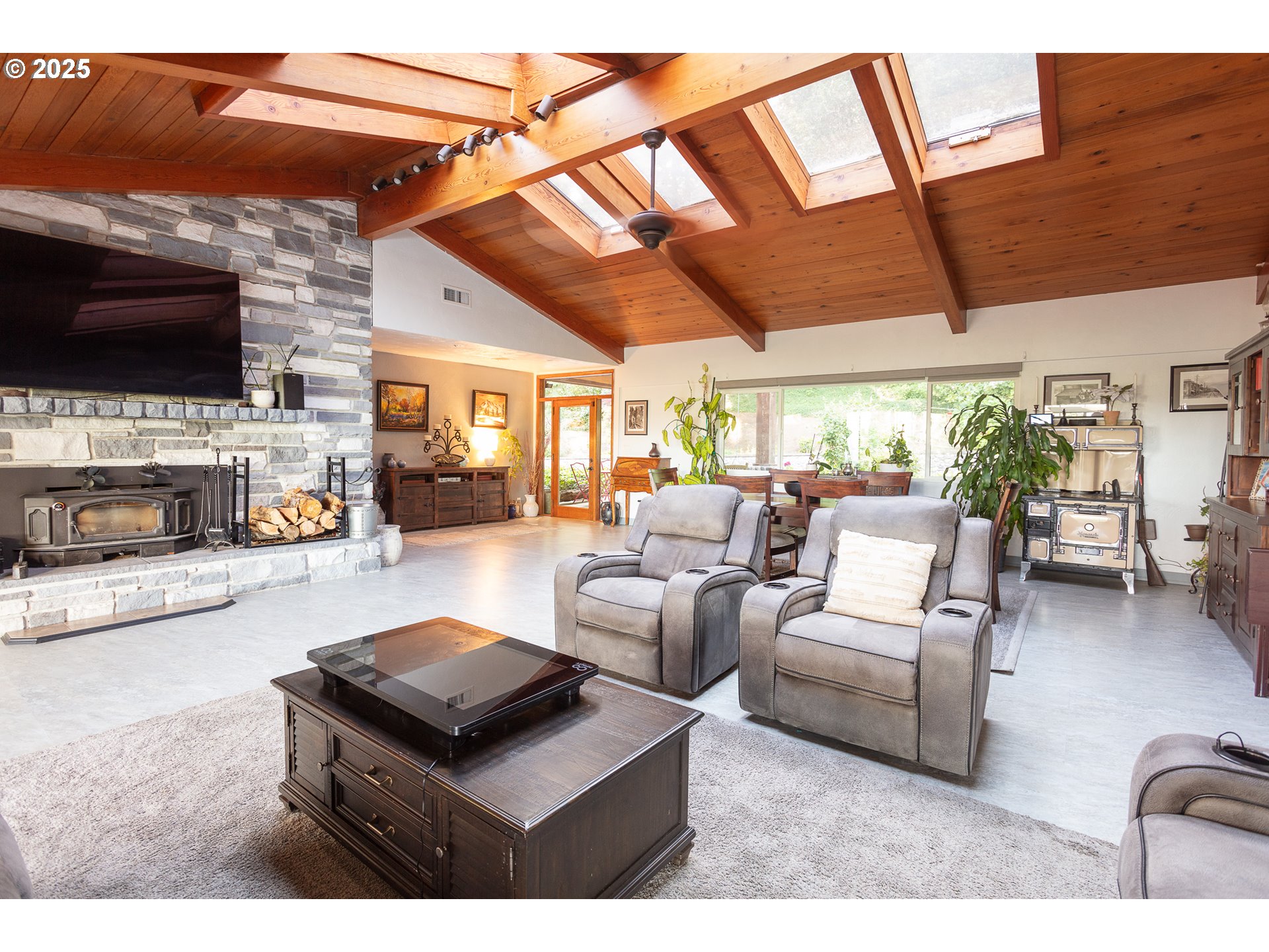 33423 TIMBER LN