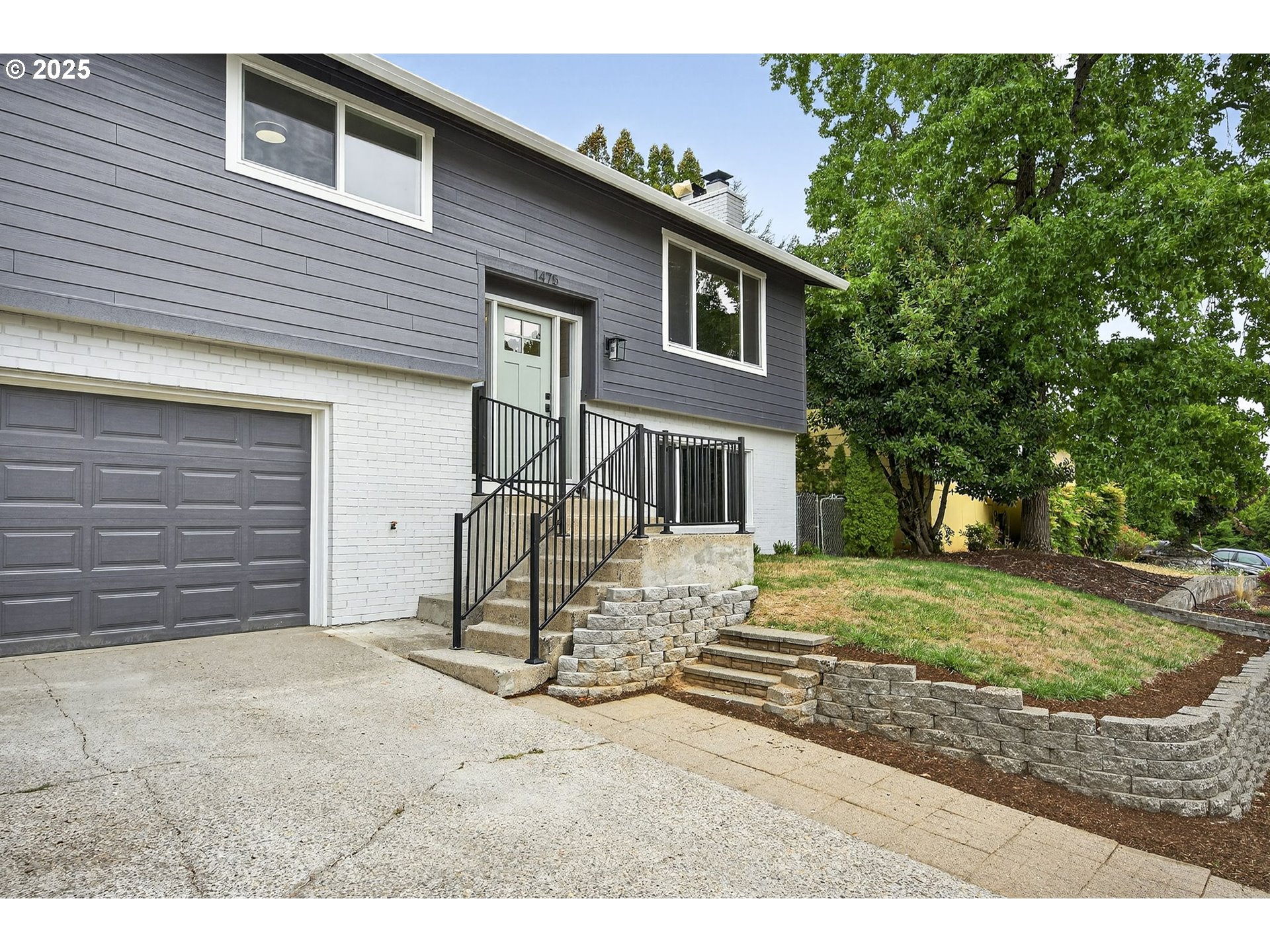 1475 SW 4TH ST