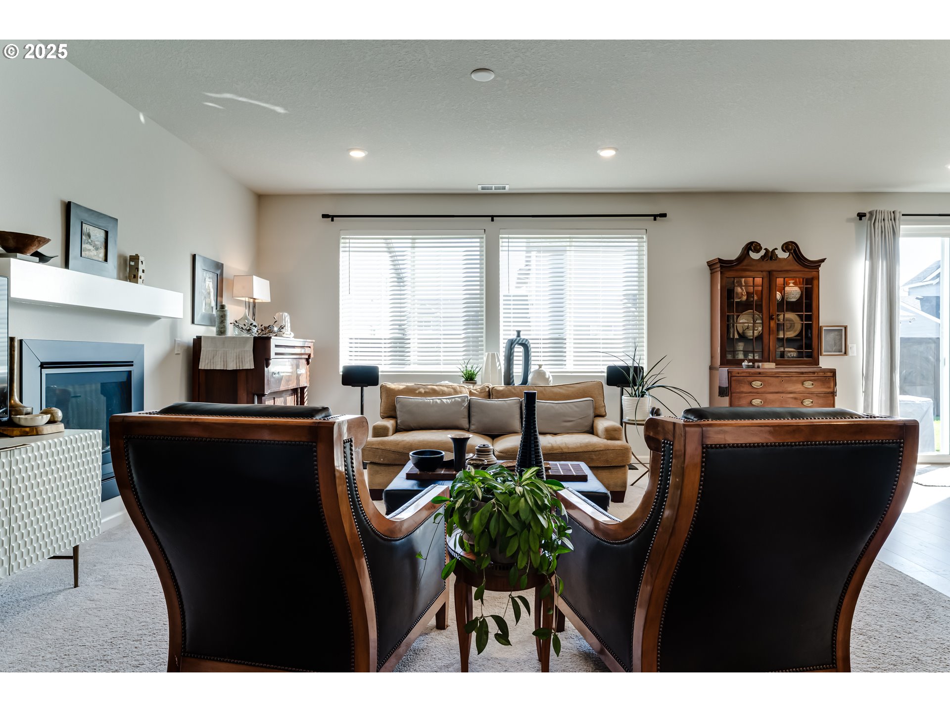 1346 ECHO VALLEY DR