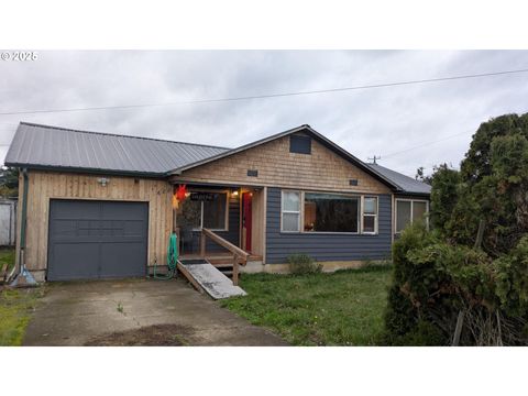 688 32ND ST Springfield OR 97478