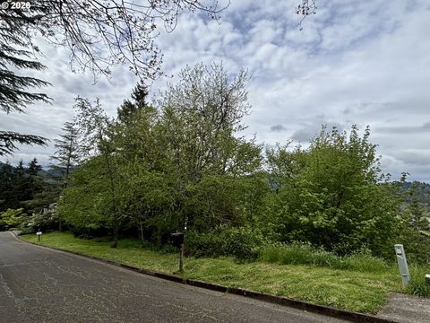 University ST Eugene OR 97405