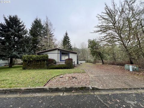 A home in Roseburg