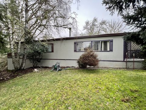 A home in Roseburg