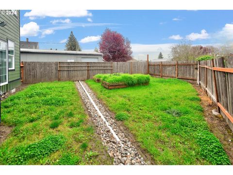 A home in Newberg