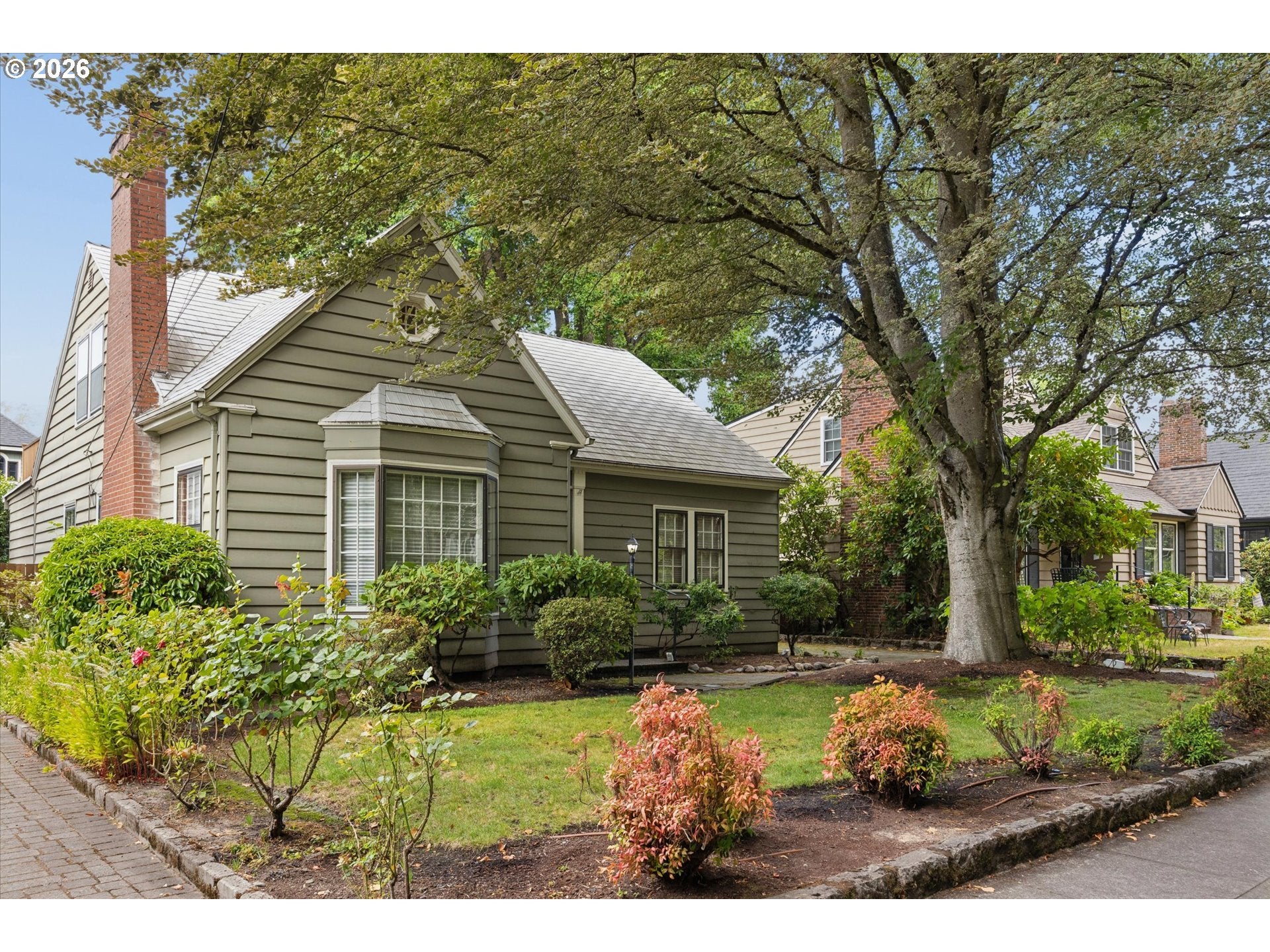 6821 SE Reed College PL