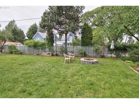 A home in Newberg