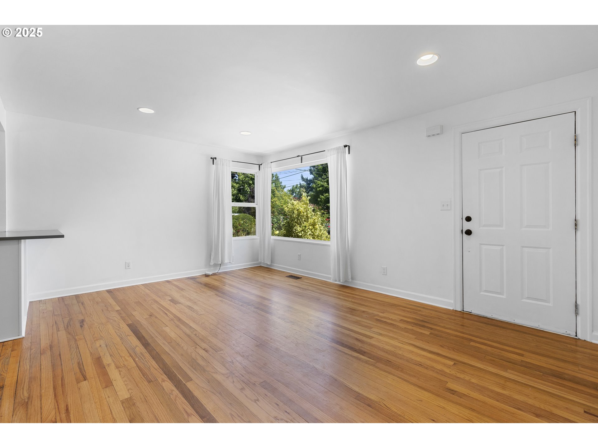 5295 NE 52ND AVE