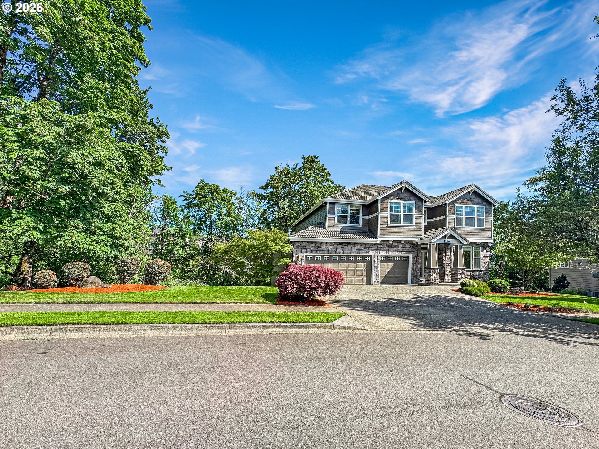 1130 NW KLICKITAT LN
