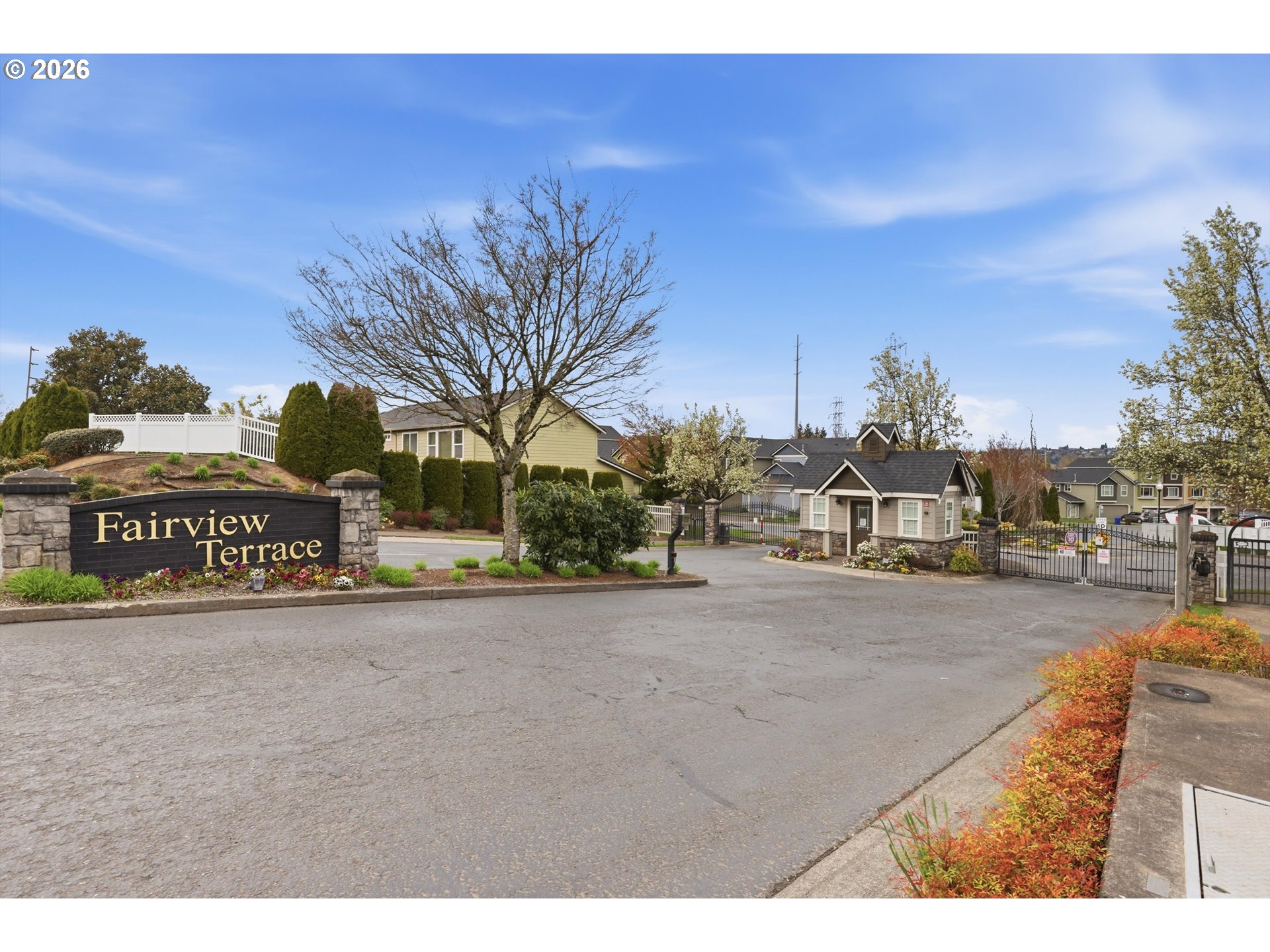 21868 NE HEARTWOOD CIR