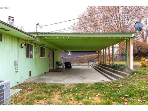 A home in Hermiston