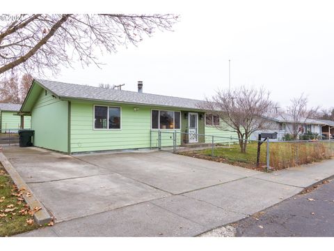 A home in Hermiston