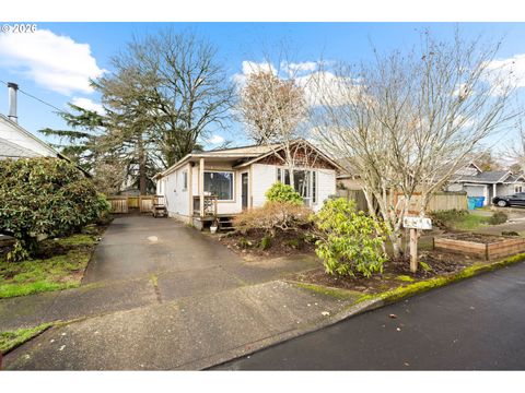 912 U ST Vancouver WA 98661