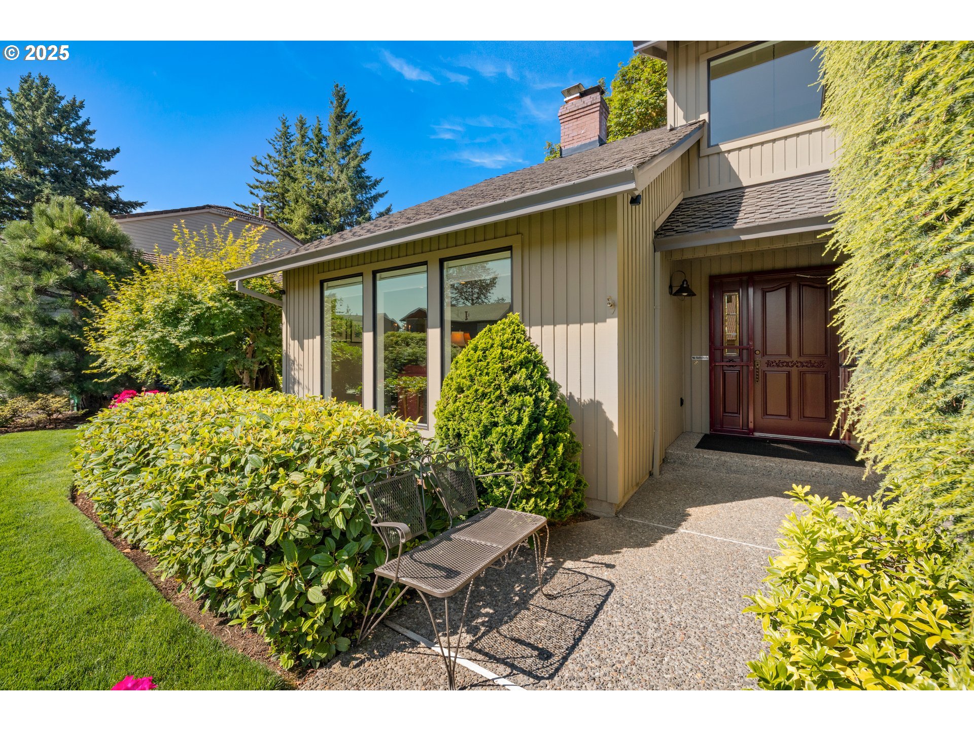 2207 NE 165TH DR