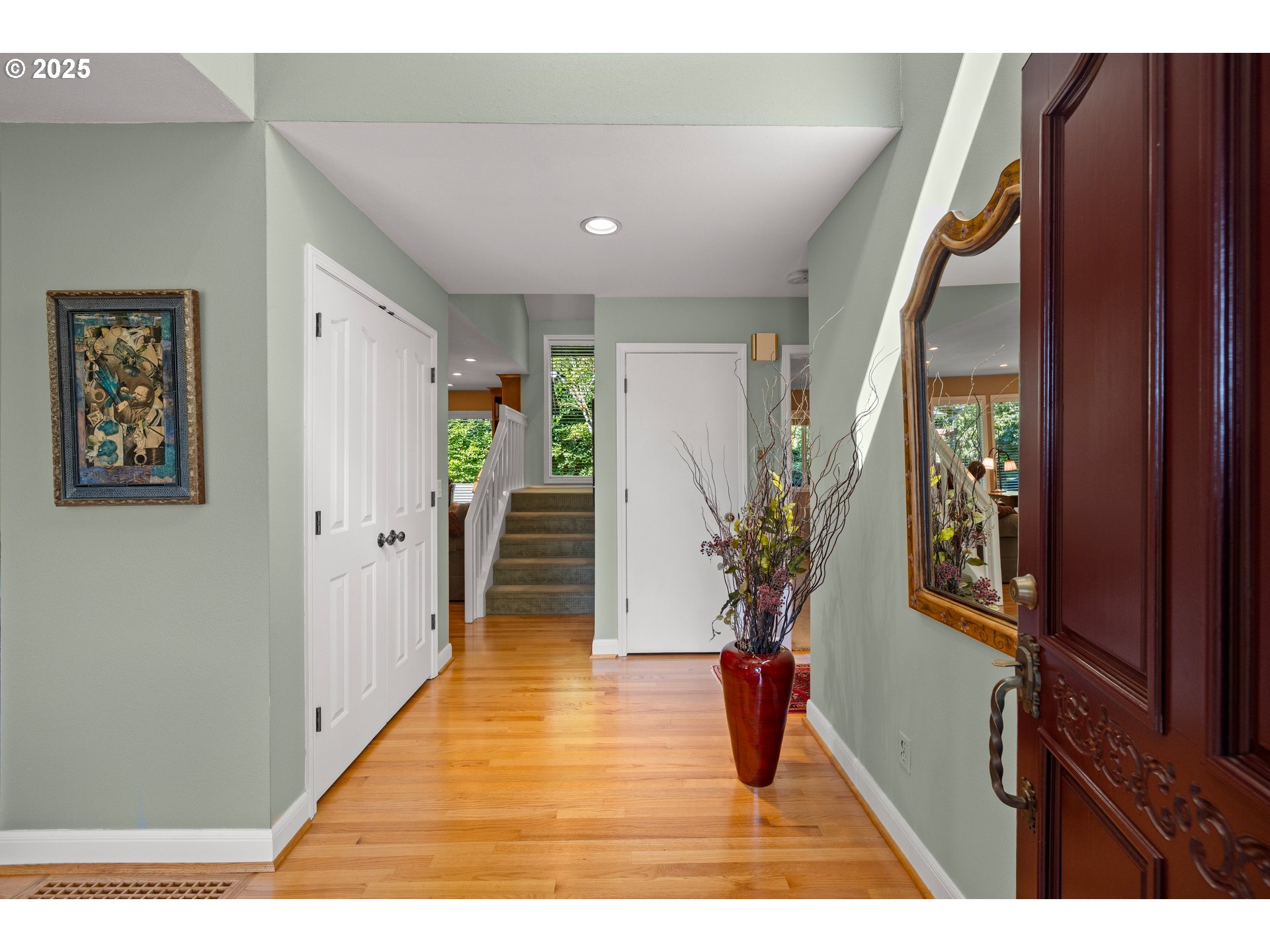 2207 NE 165TH DR