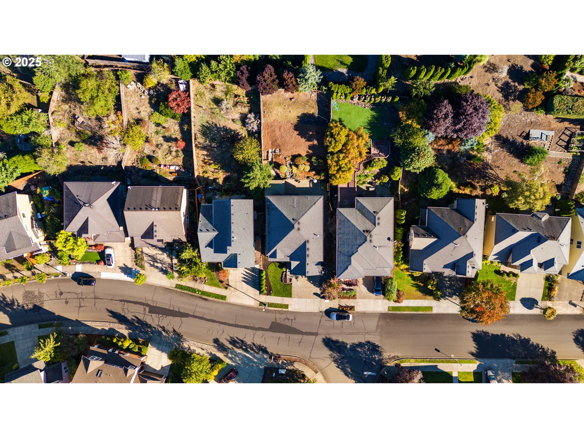 927 W LOOKOUT RIDGE DR