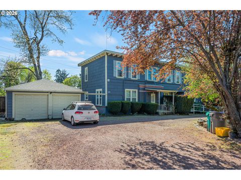 3026 SE TACOMA ST Portland OR 97202