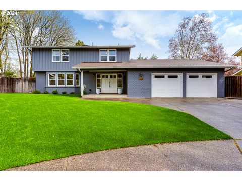 1555 AMBERLAND AVE Eugene OR 97401