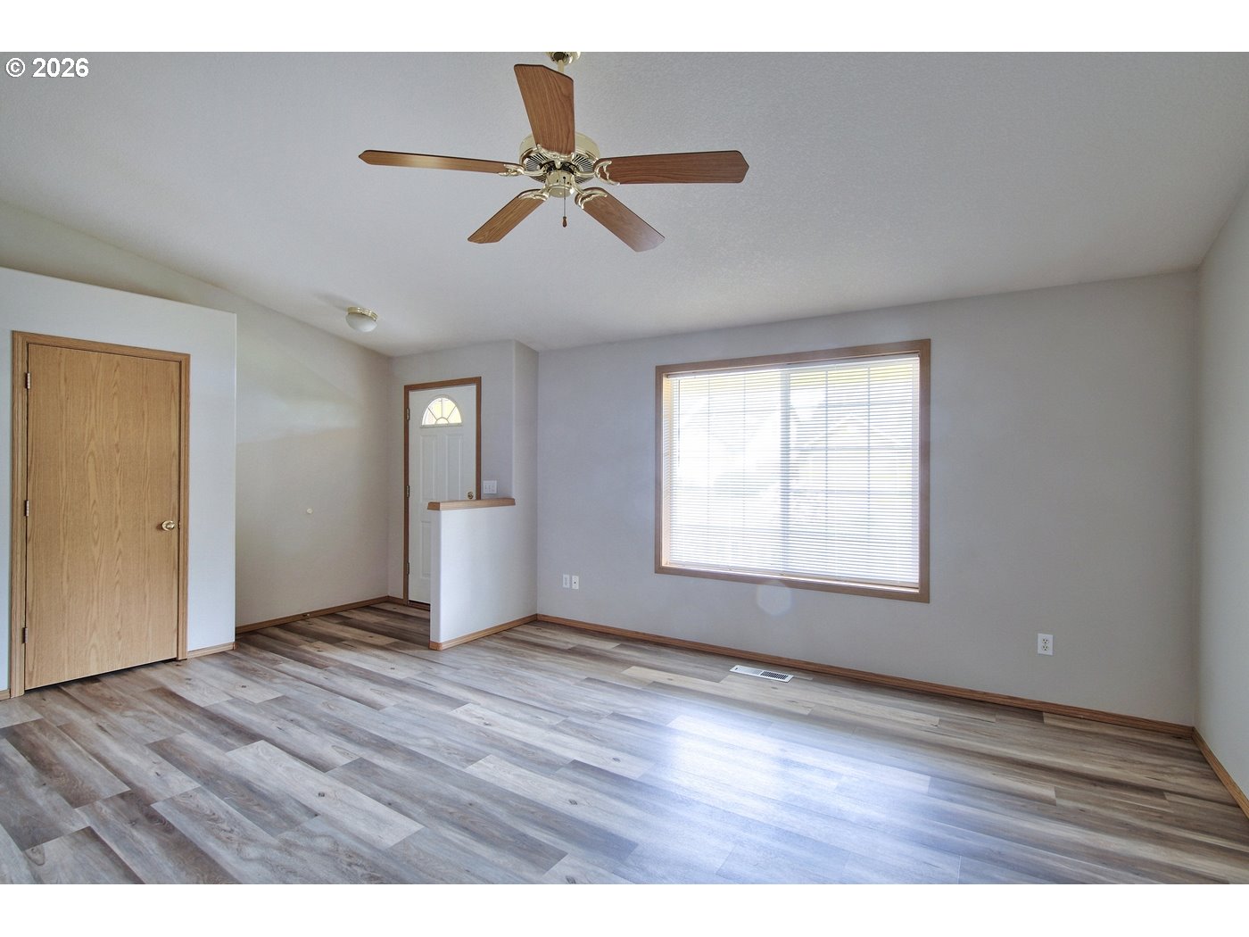 16305 NE 37TH CIR