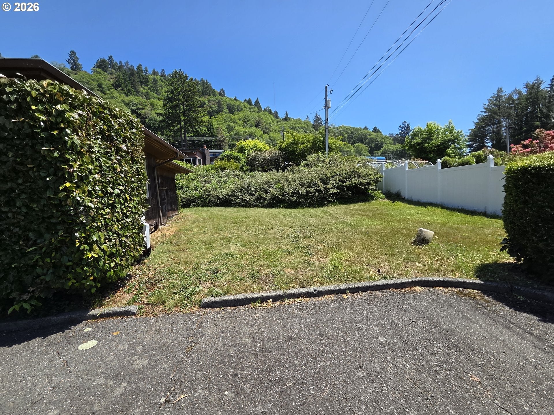 16005 CARSON LN