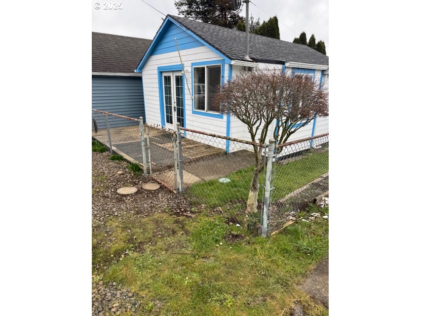 Garibaldi, Oregon 97118, United States, 1 Bedroom Bedrooms, ,1 BathroomBathrooms,Residential,Pending,79149
