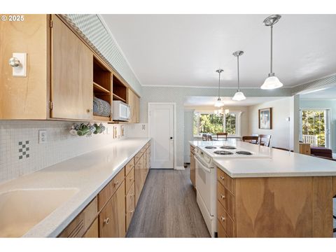 Tiny photo for 82044 Mahr Ln, Creswell, OR 97426 (MLS # 501075136)