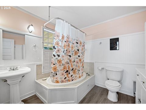 Tiny photo for 82044 Mahr Ln, Creswell, OR 97426 (MLS # 501075136)