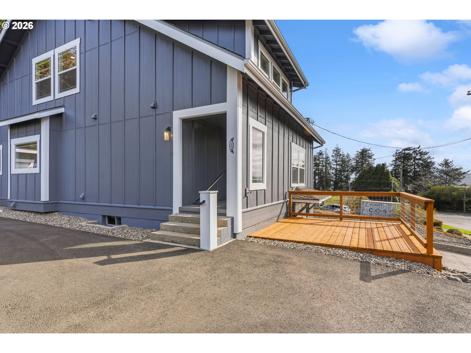 790 OREGON AVE