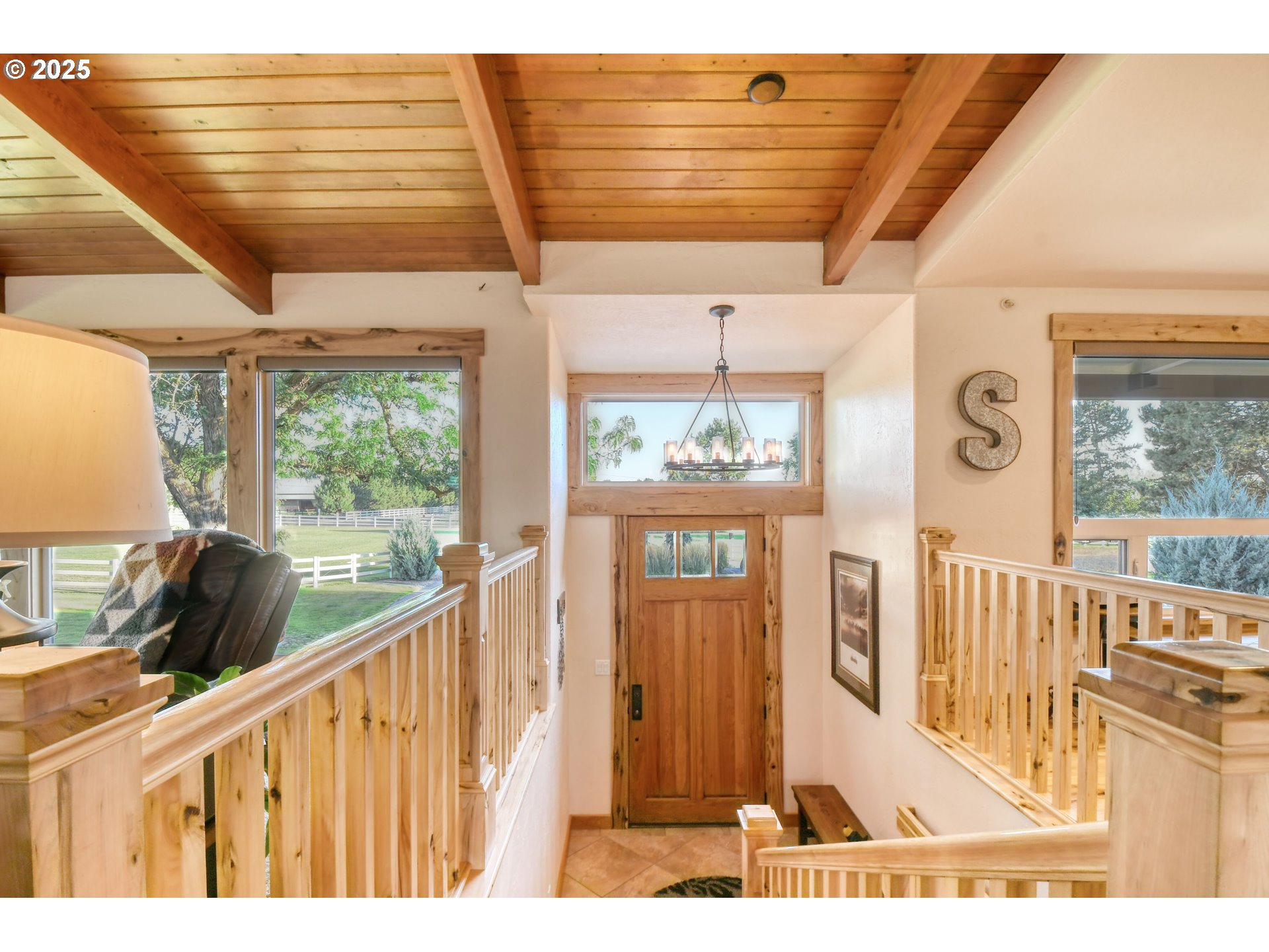 213 E MCKINNEY AVE