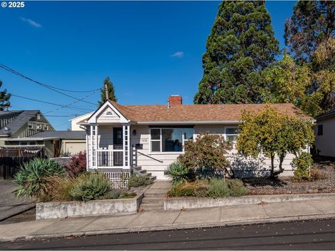 1032 SE RICE AVE Roseburg OR 97470