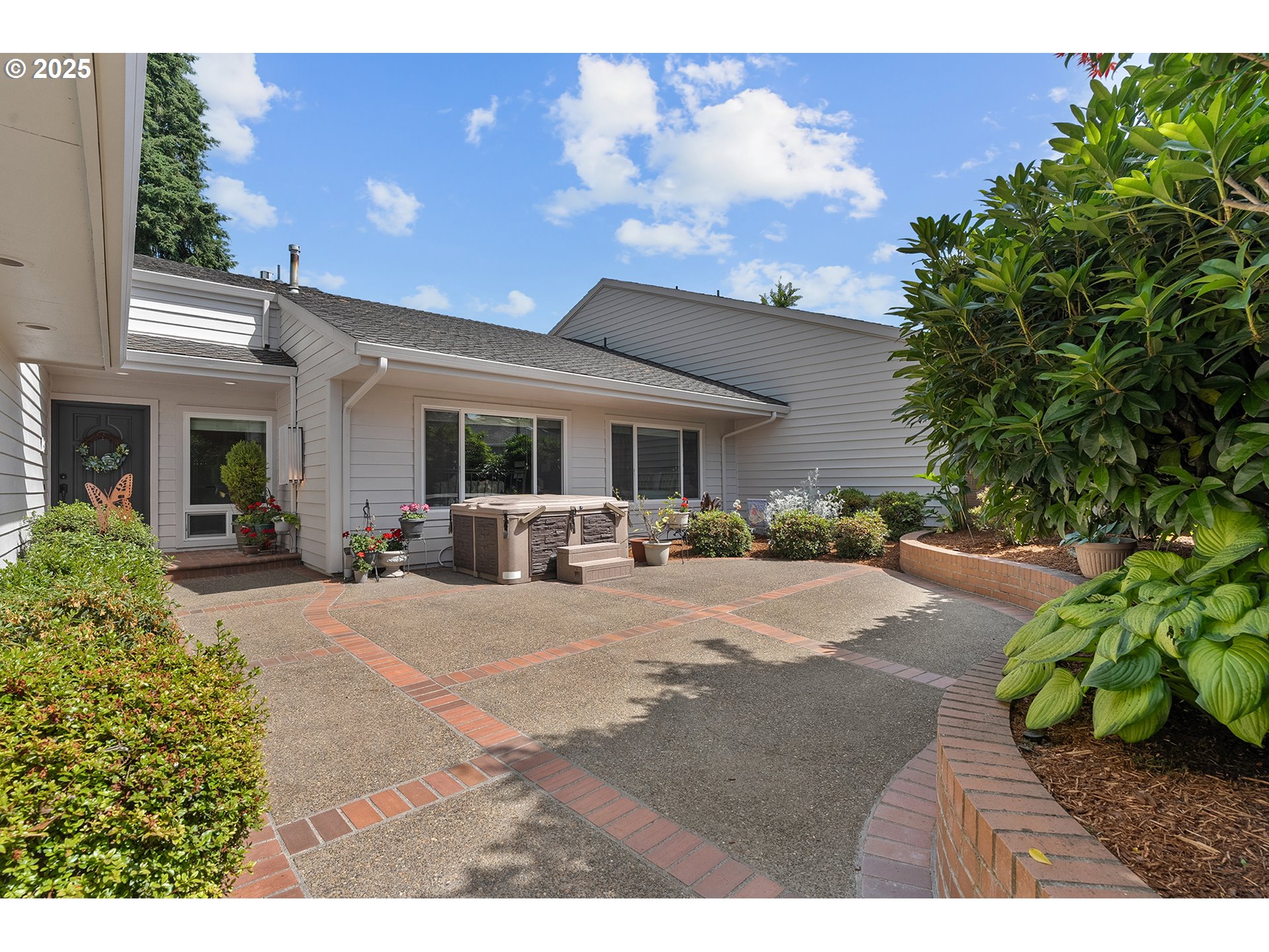 7250 SW ARBOR LAKE DR