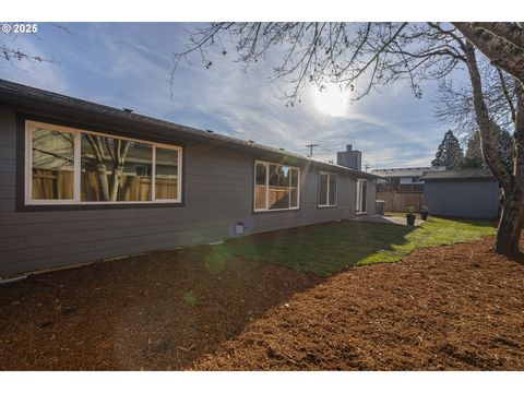 A home in Newberg