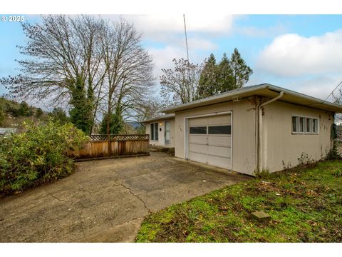 A home in Roseburg