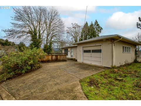 A home in Roseburg