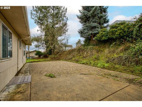 A home in Roseburg