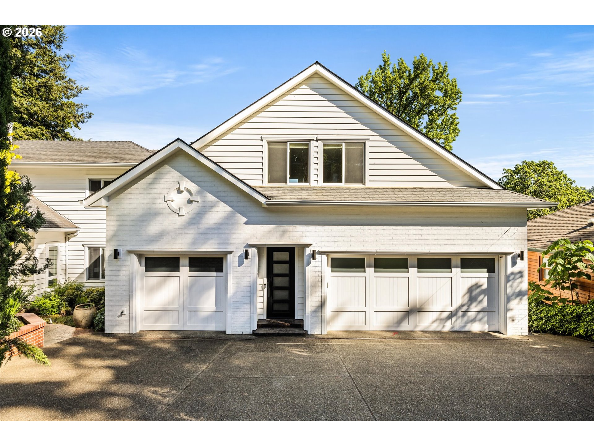 2470 SUMMIT CT