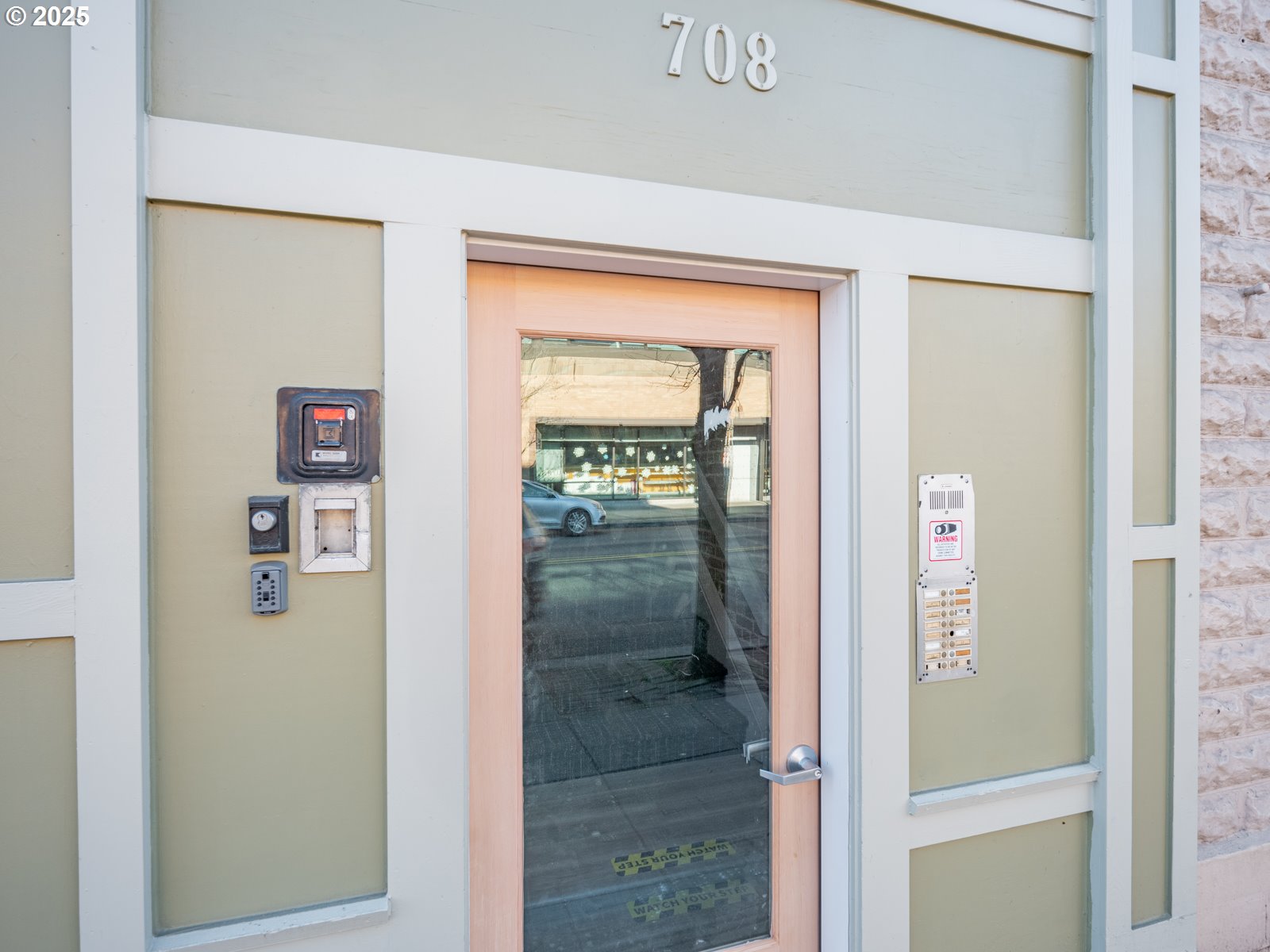 708 N KILLINGSWORTH ST 7