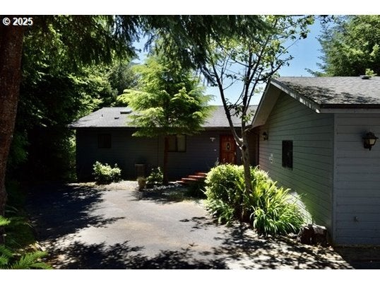34518 MUTTS WAY