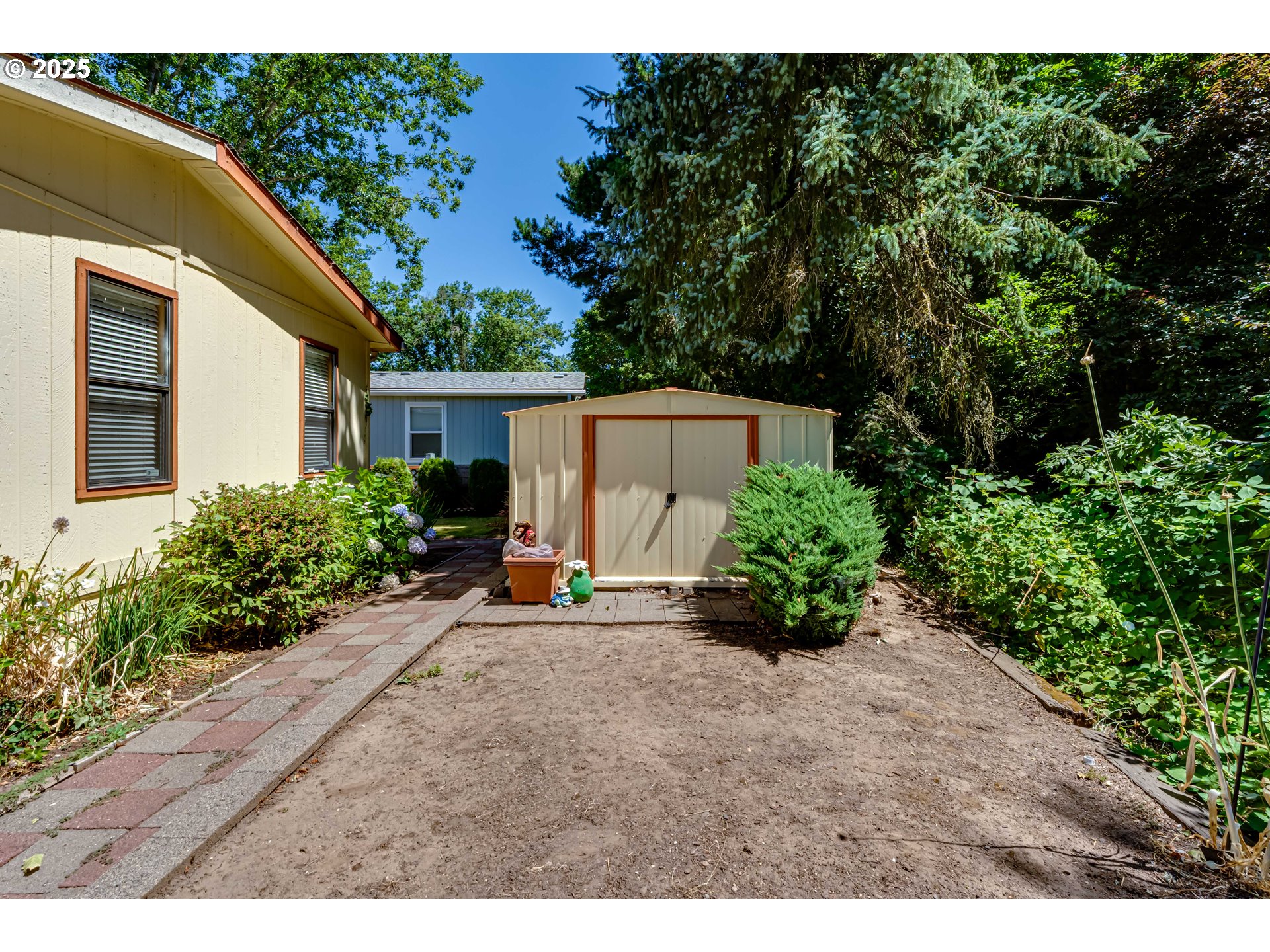 1475 GREEN ACRES RD 06
