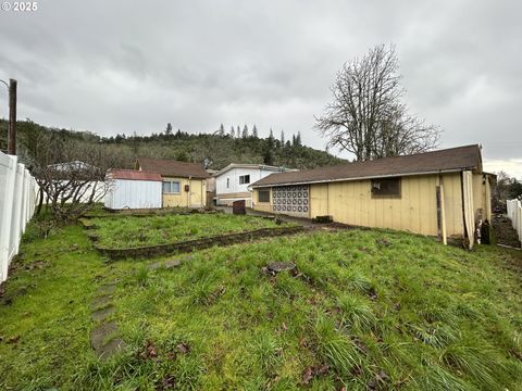 A home in Roseburg