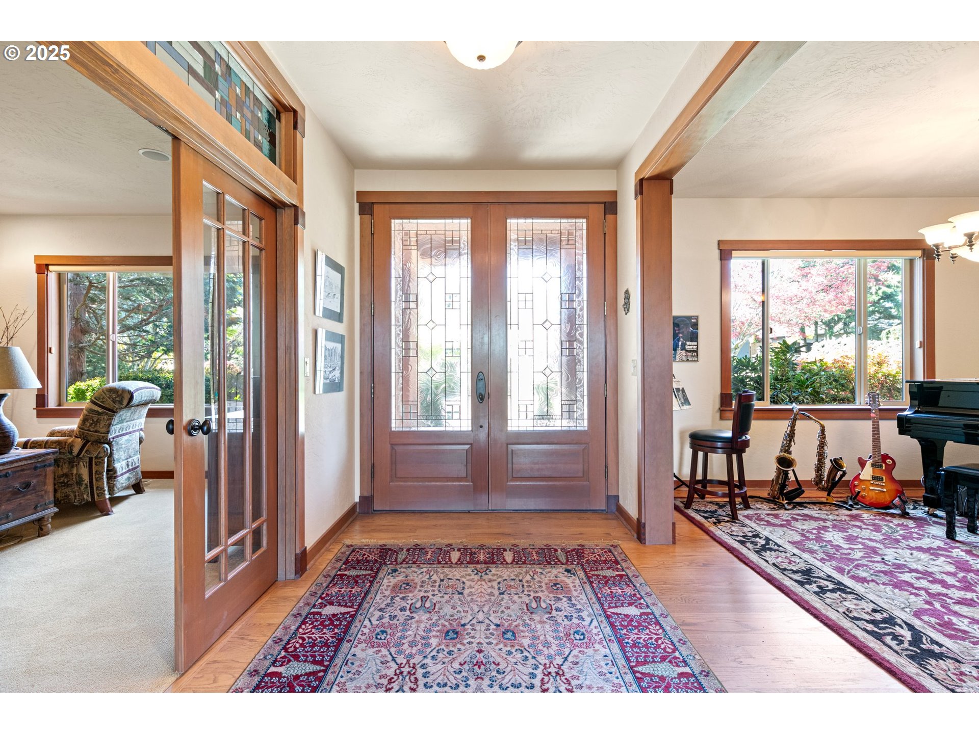 2621 RIDGEMONT DR