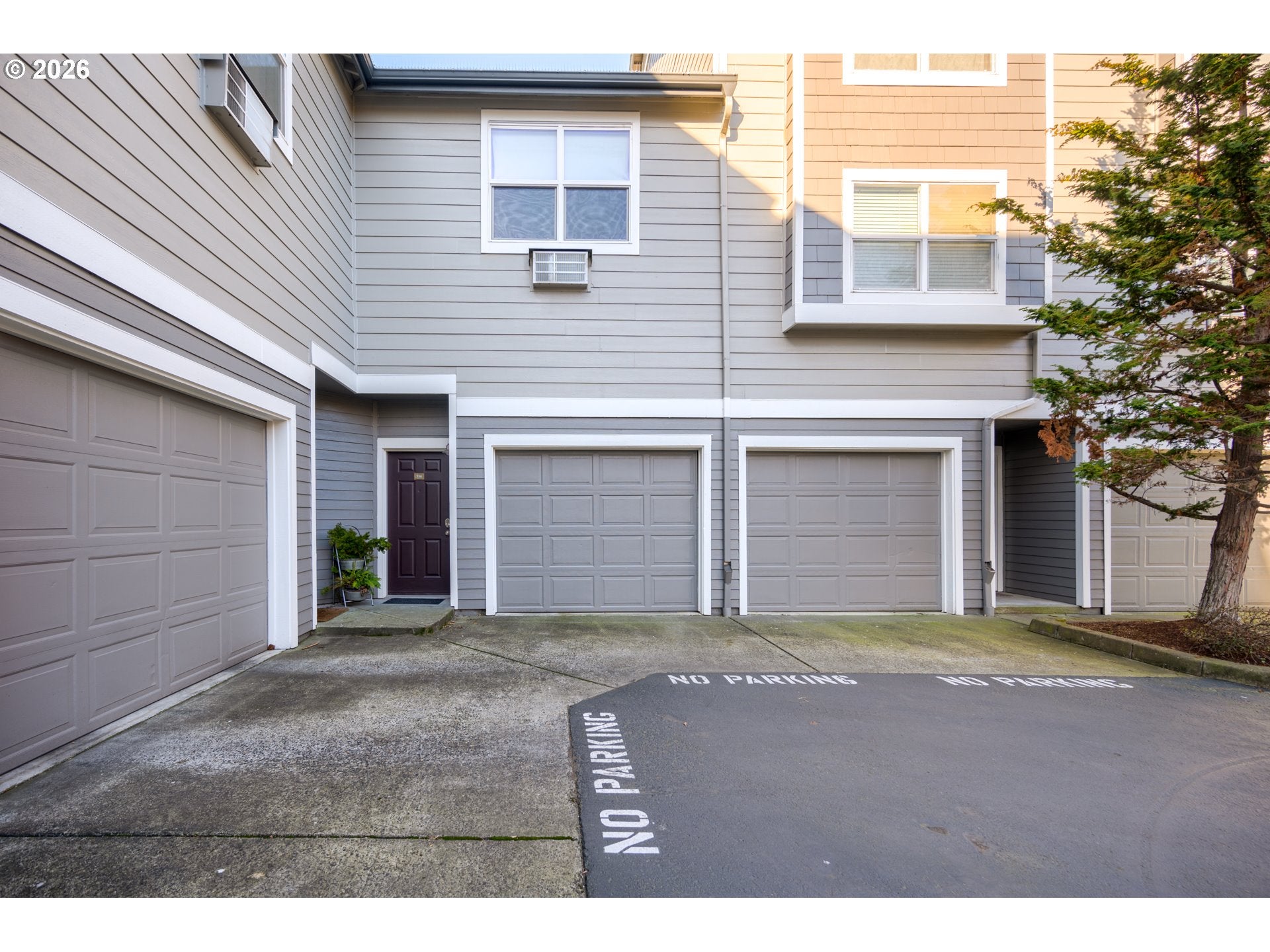 738 SE FAIRWINDS LOOP