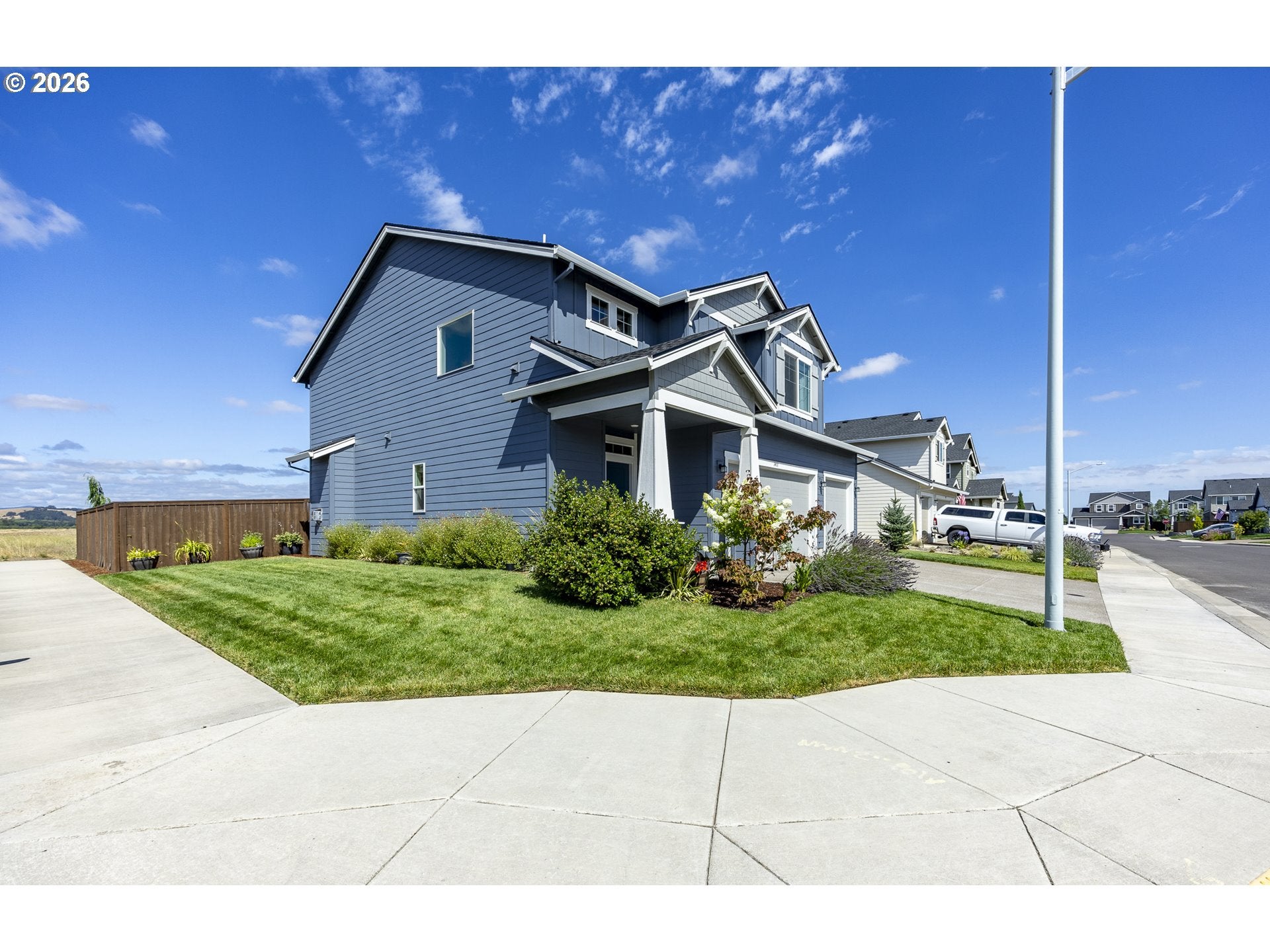1451 GLADIOLA DR