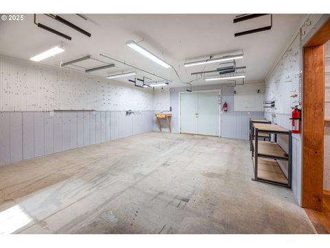 Tiny photo for 83 Sunday Dr, Creswell, OR 97426 (MLS # 660065115)