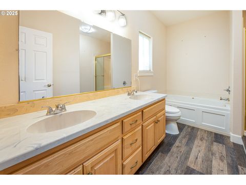 Tiny photo for 83 Sunday Dr, Creswell, OR 97426 (MLS # 660065115)