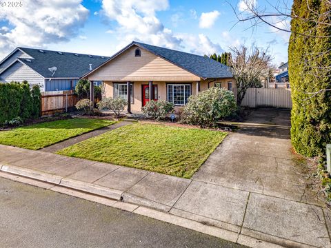 Tiny photo for 83 Sunday Dr, Creswell, OR 97426 (MLS # 660065115)