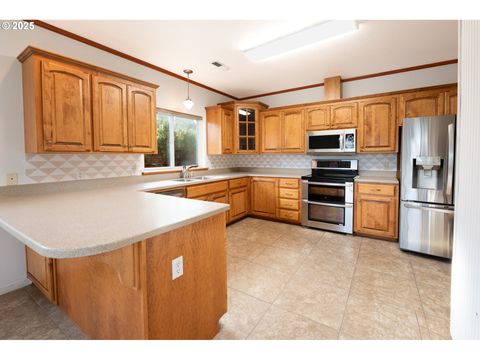 Tiny photo for 83 Sunday Dr, Creswell, OR 97426 (MLS # 660065115)