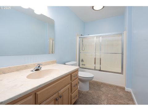 Tiny photo for 83 Sunday Dr, Creswell, OR 97426 (MLS # 660065115)